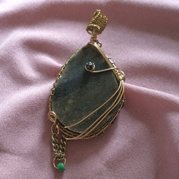 *Holiday Sale* ๐จ๐ฆ Steampunk Stone Pendant - Picture 2 of 4